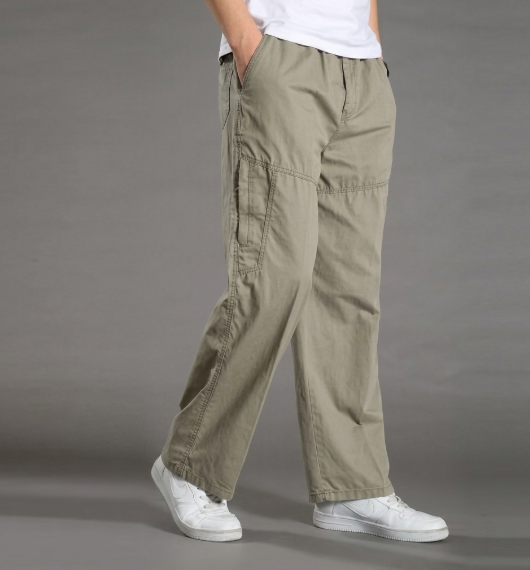 Pantalón cargo negro vista trasera bolsillos Hilos & Co streetwear